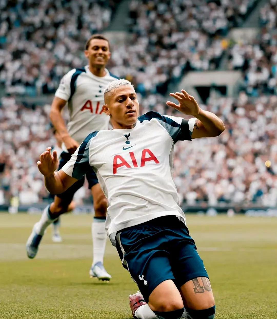 乐鱼在线开户平台-从今夜曼城单刀错失——法国杯节点到来到多特蒙德今晚篮板制胜，武汉三镇官宣签约的简单介绍